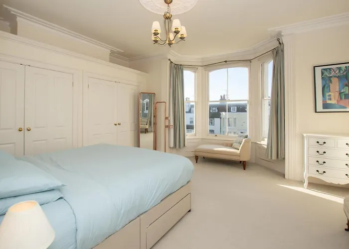Beautiful Victorian Coastal Holiday Home